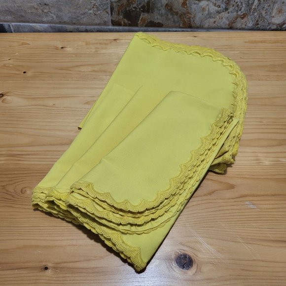 VTG Yellow Cotton Table Napkin Lace Trim Set of 6 - Picture 2 of 11